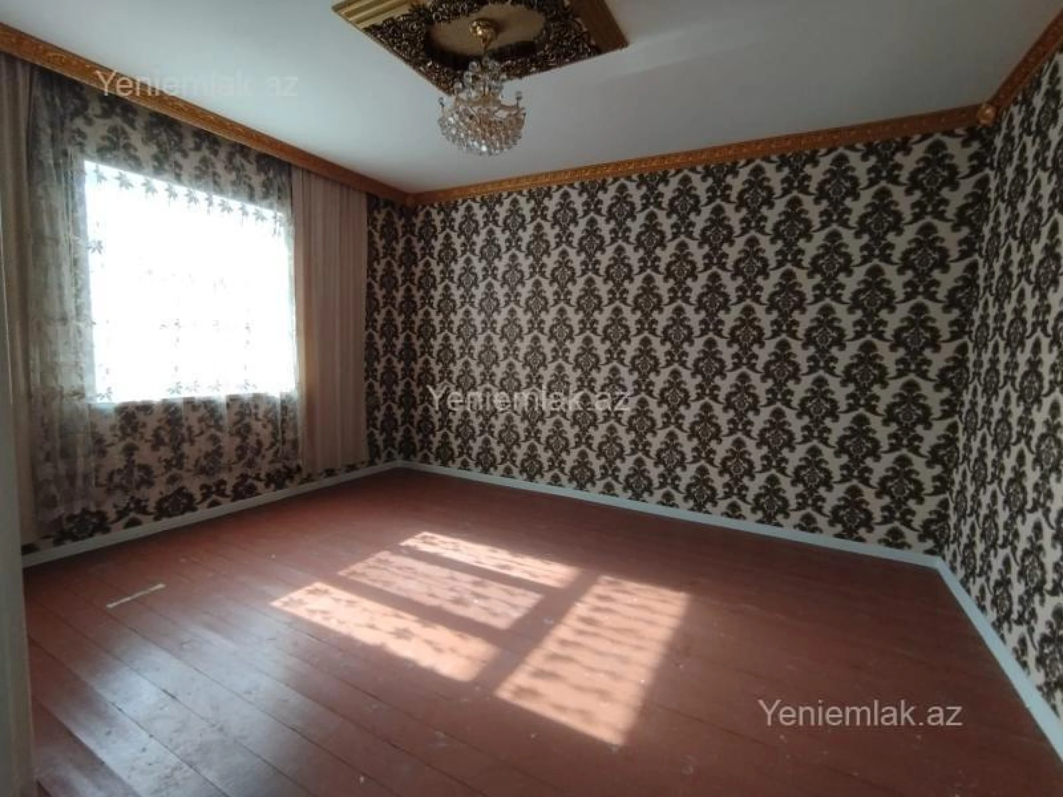 Satılır 7 otaqlı həyət evi 220 m²