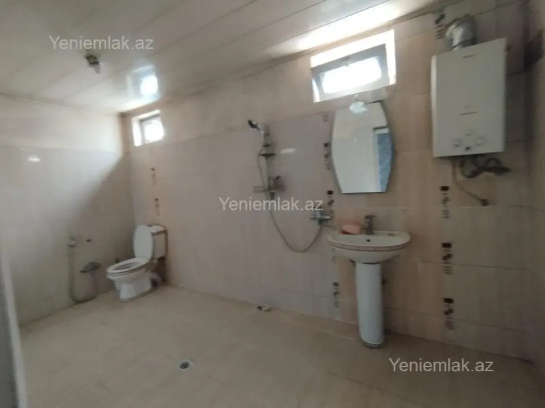 Satılır 7 otaqlı həyət evi 220 m²