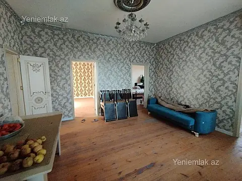 Satılır 7 otaqlı həyət evi 220 m²