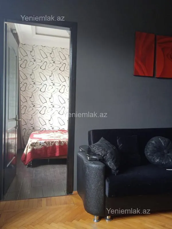 Satılır 2 otaqlı köhnə tikili 40 m²