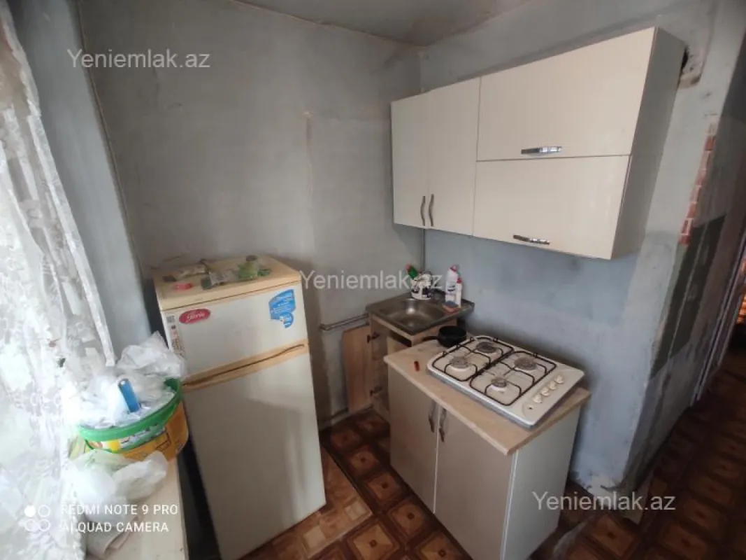 Satılır 1 otaqlı köhnə tikili 35 m²