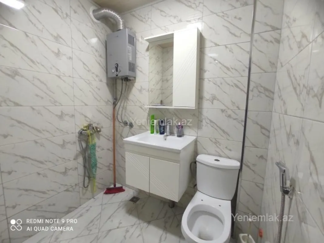 Satılır 1 otaqlı köhnə tikili 35 m²