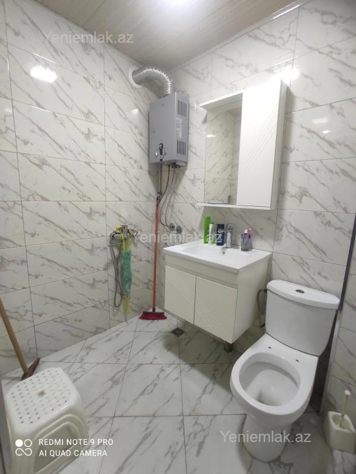 Satılır 1 otaqlı köhnə tikili 35 m²