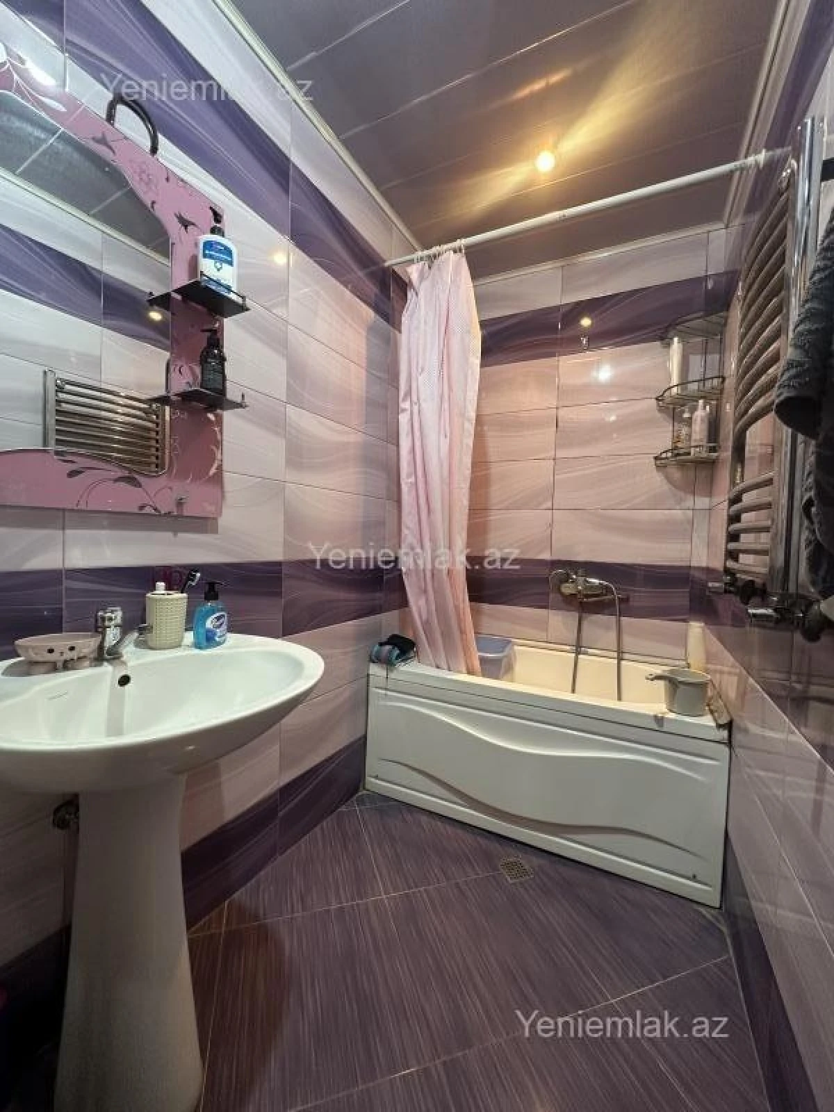 Satılır 4 otaqlı köhnə tikili 100 m²