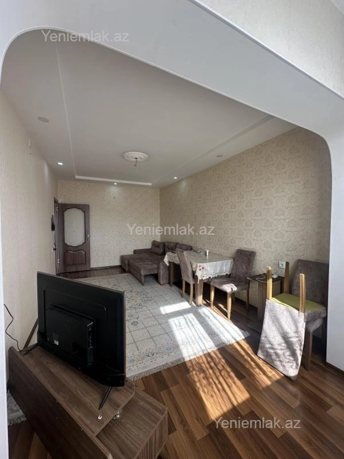 Satılır 4 otaqlı köhnə tikili 100 m²