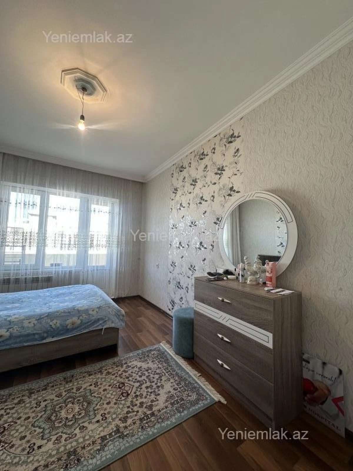 Satılır 4 otaqlı köhnə tikili 100 m²