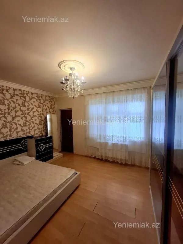 Satılır 4 otaqlı köhnə tikili 85 m²