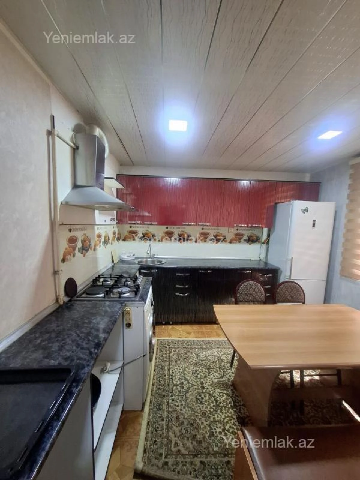 Satılır 4 otaqlı köhnə tikili 85 m²