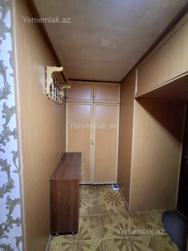 Satılır 4 otaqlı köhnə tikili 85 m²
