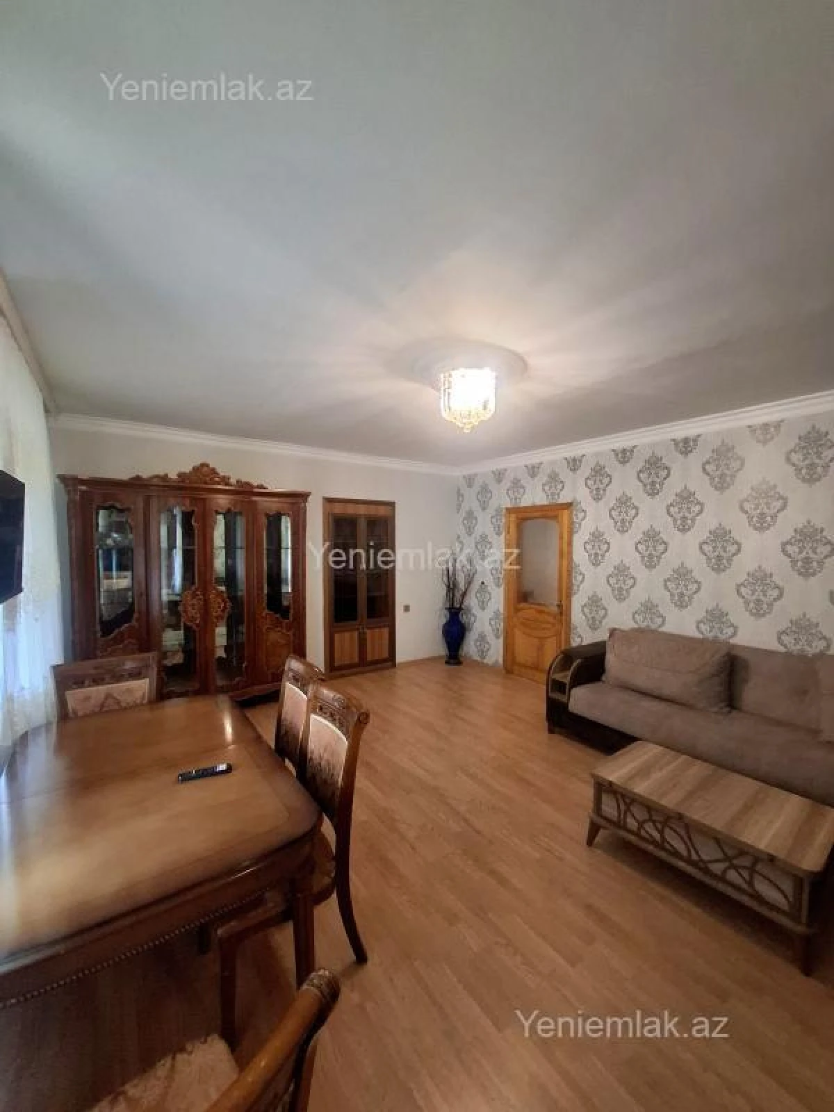 Satılır 4 otaqlı köhnə tikili 85 m²
