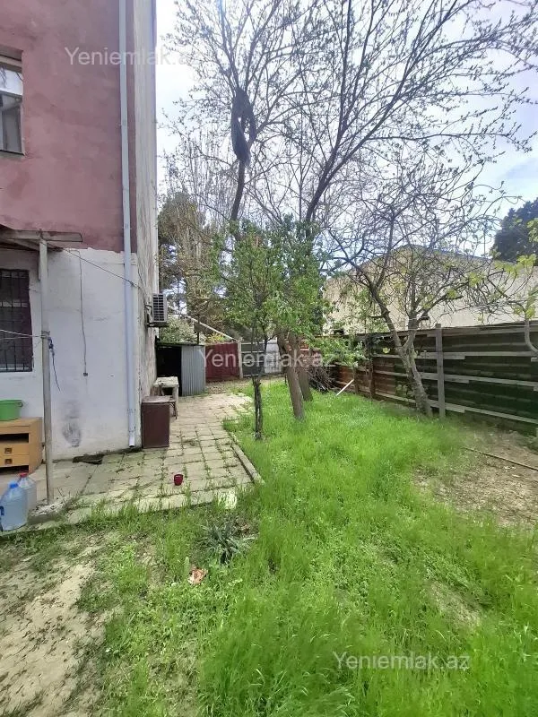 Satılır 4 otaqlı köhnə tikili 85 m²