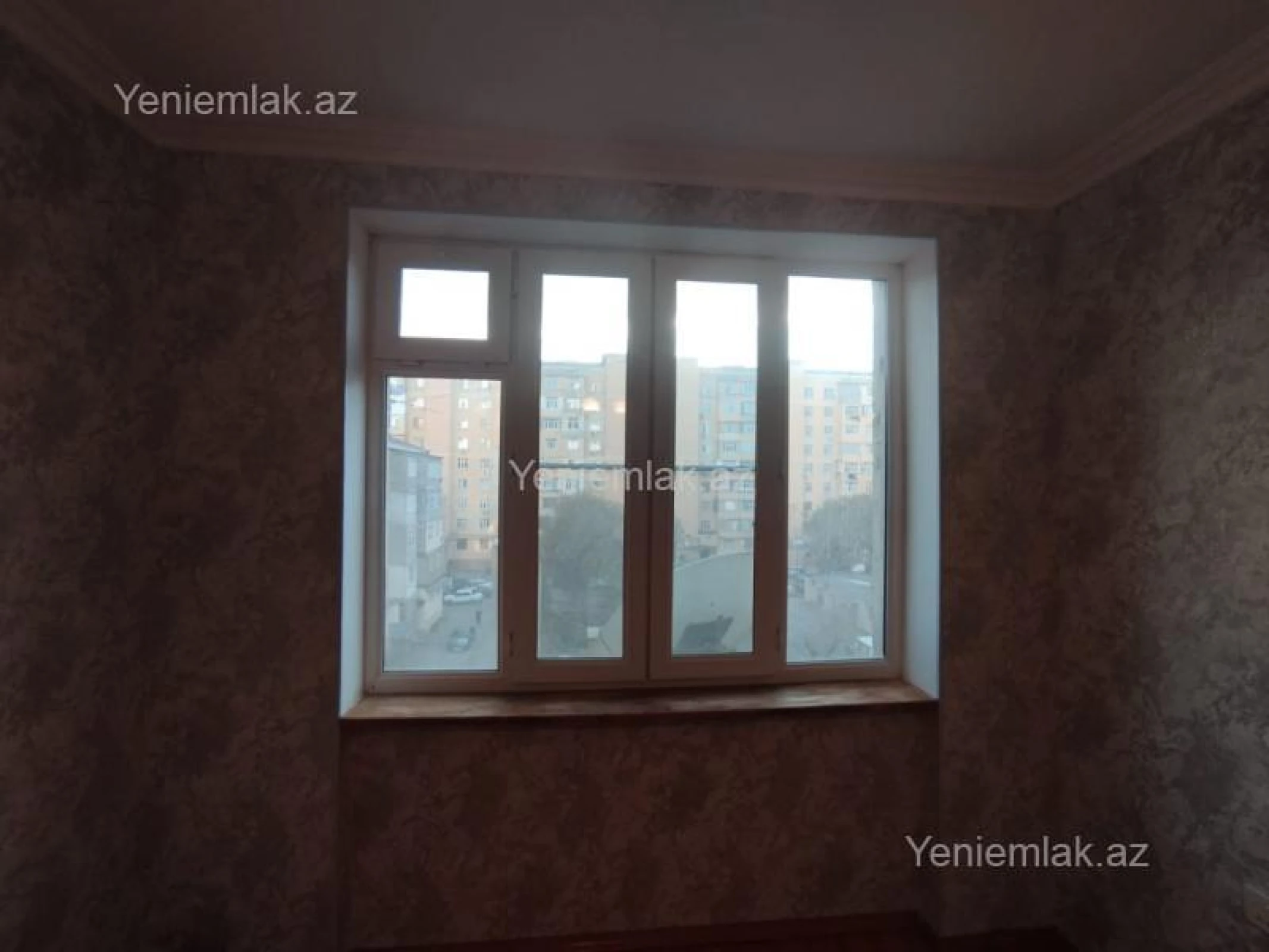 Satılır 3 otaqlı köhnə tikili 75 m²