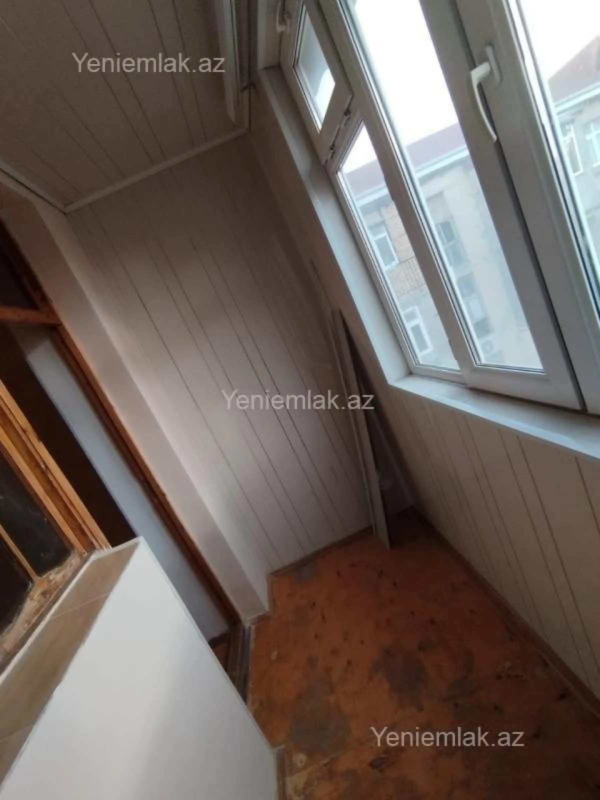 Satılır 3 otaqlı köhnə tikili 75 m²