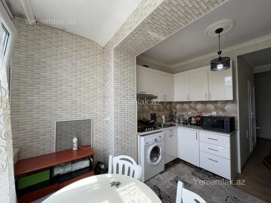 Satılır 1 otaqlı köhnə tikili 40 m²