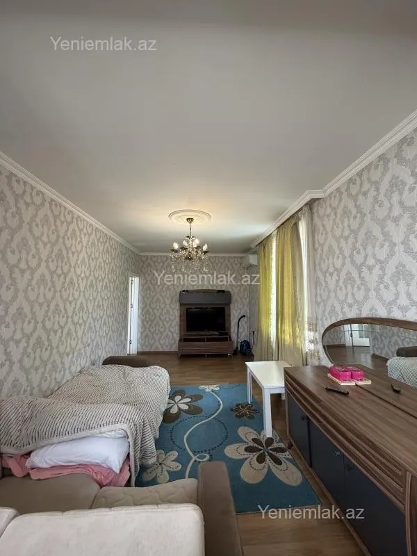 Satılır 1 otaqlı köhnə tikili 40 m²