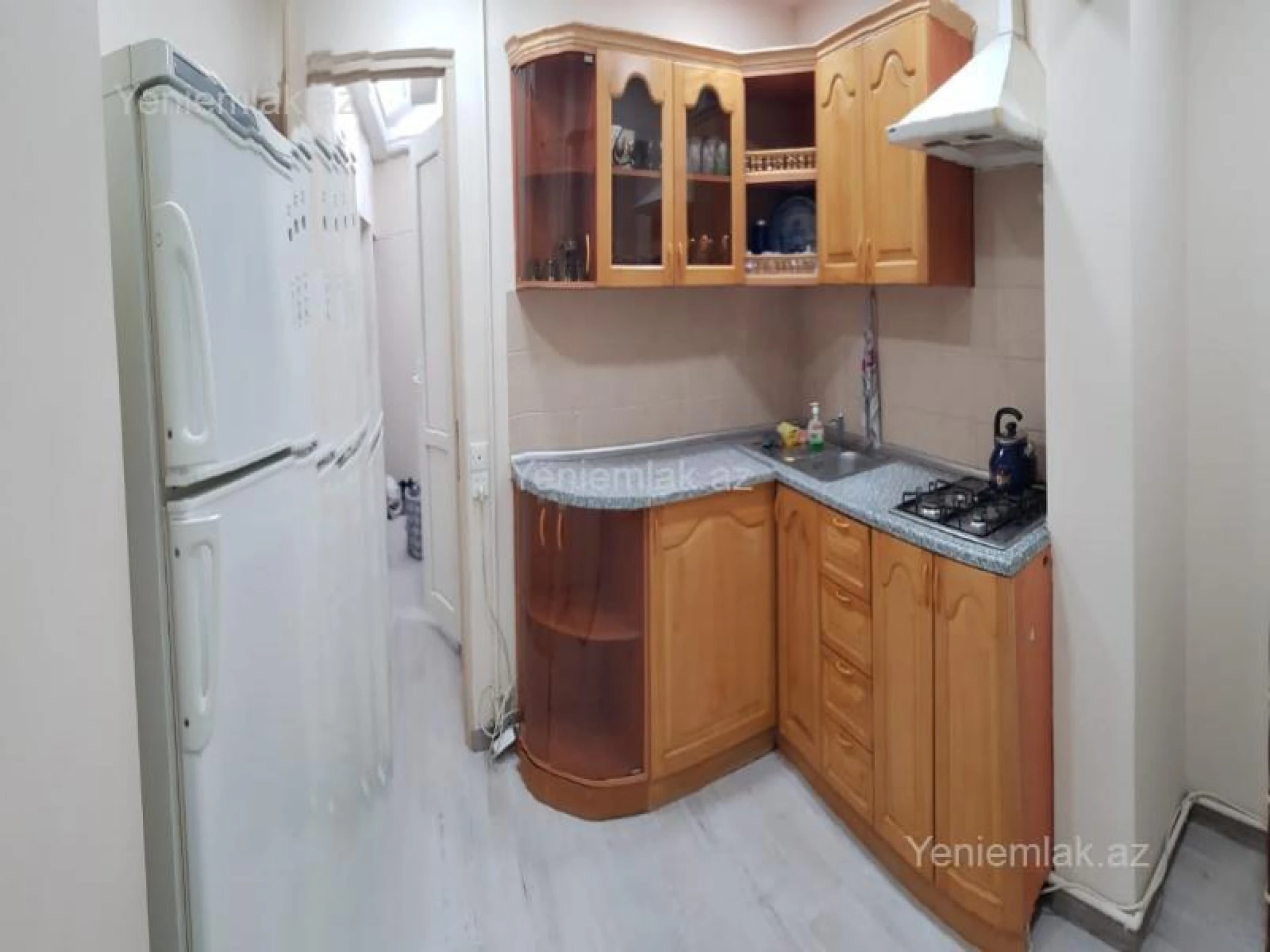 Satılır 2 otaqlı köhnə tikili 65 m²
