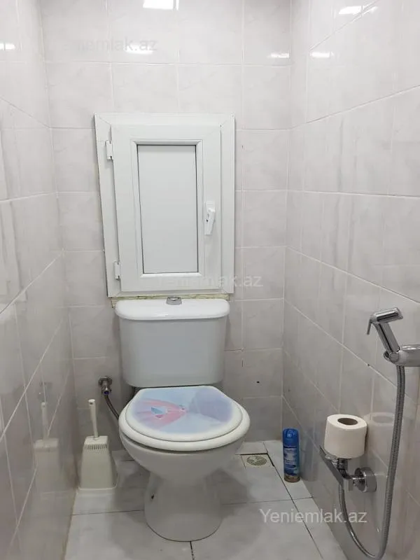 Satılır 2 otaqlı köhnə tikili 65 m²