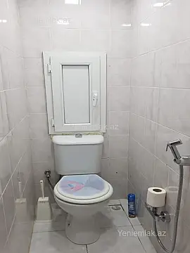 Satılır 2 otaqlı köhnə tikili 65 m²