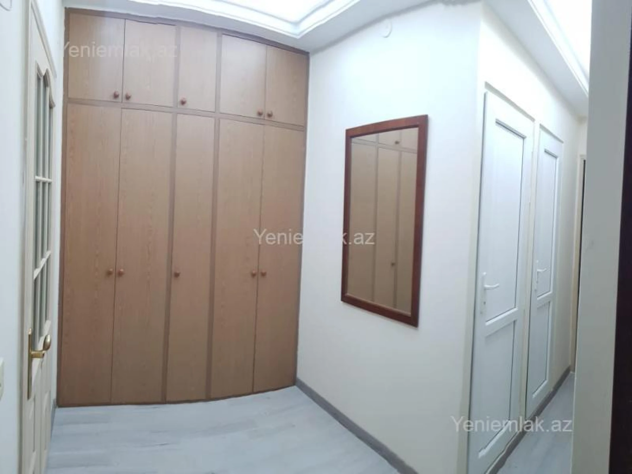 Satılır 2 otaqlı köhnə tikili 65 m²