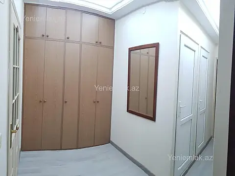Satılır 2 otaqlı köhnə tikili 65 m²