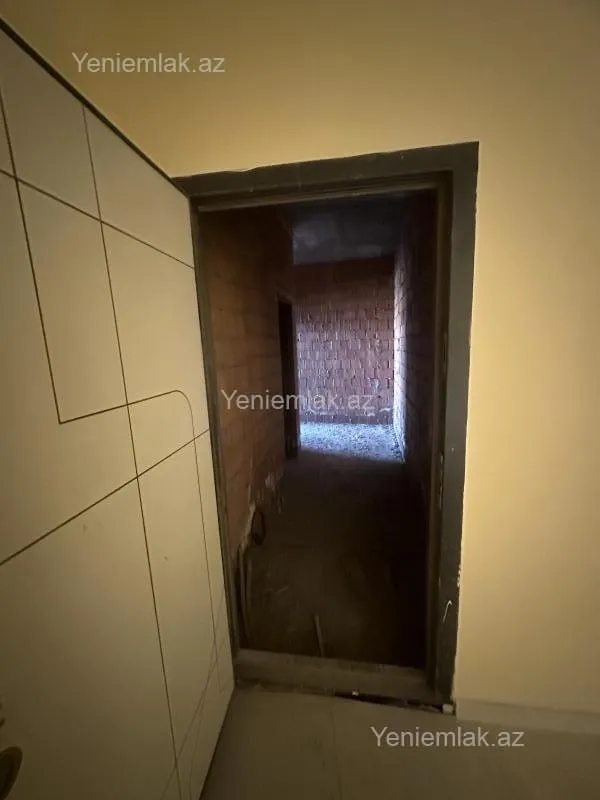 Satılır 2 otaqlı yeni tikili 82 m²