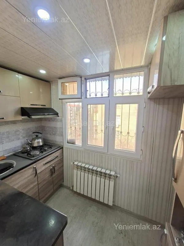 Satılır 2 otaqlı köhnə tikili 35 m²