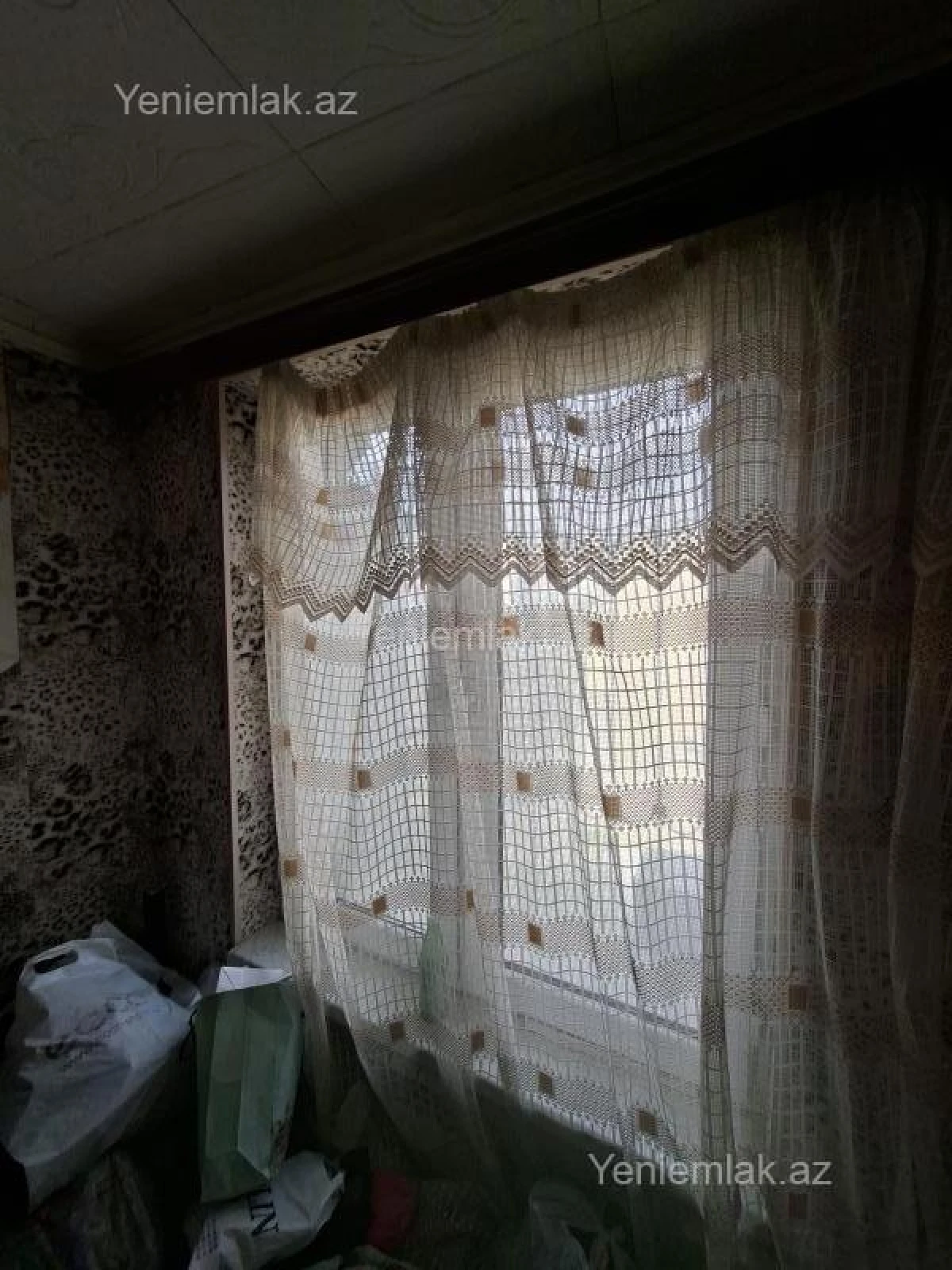 Satılır 2 otaqlı köhnə tikili 35 m²