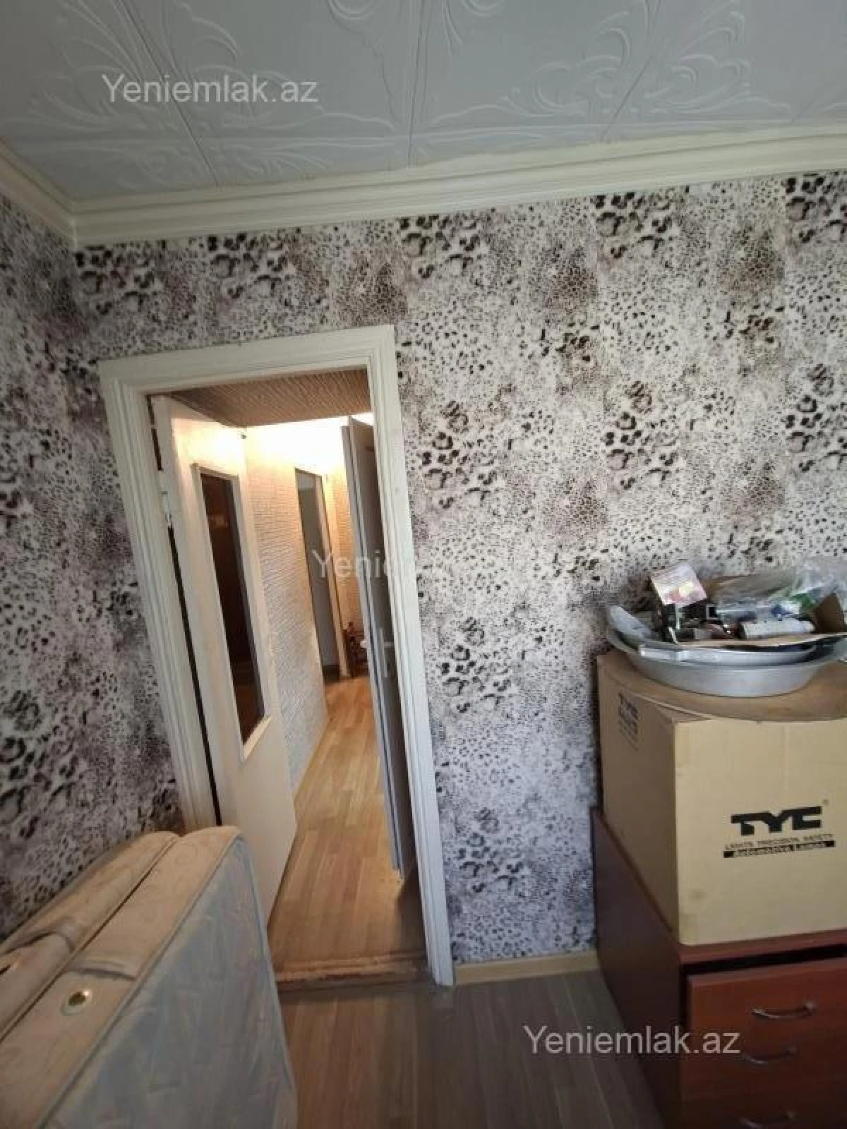 Satılır 2 otaqlı köhnə tikili 35 m²