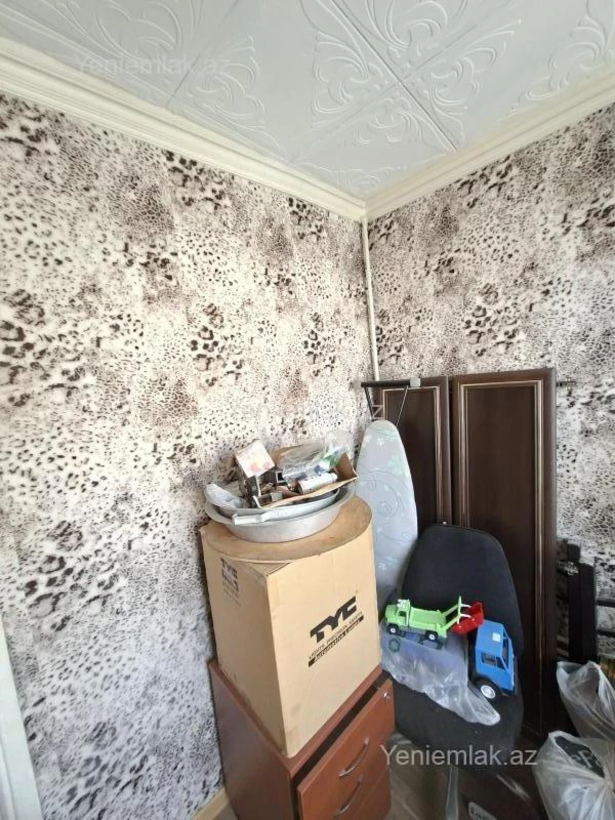 Satılır 2 otaqlı köhnə tikili 35 m²