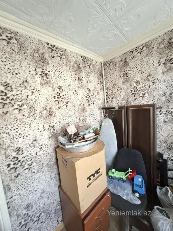 Satılır 2 otaqlı köhnə tikili 35 m²