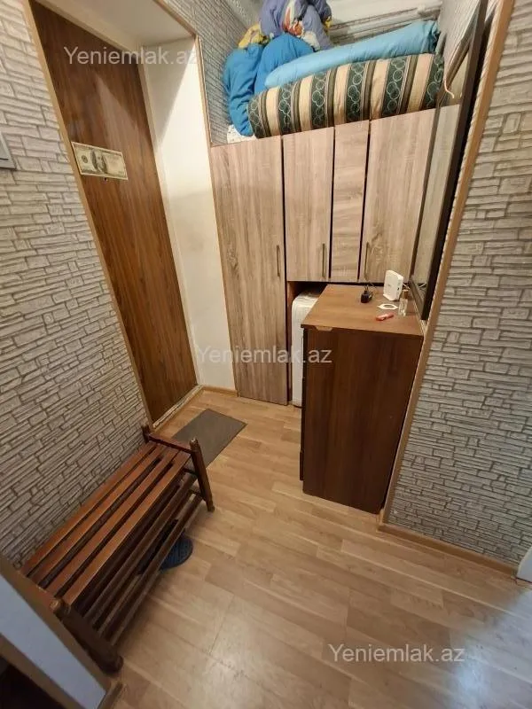 Satılır 2 otaqlı köhnə tikili 35 m²