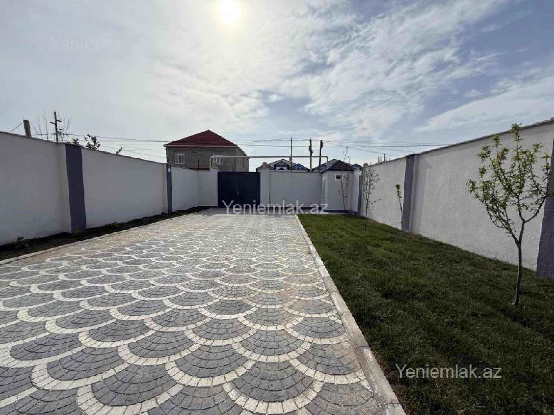 Satılır 4 otaqlı həyət evi 140 m²