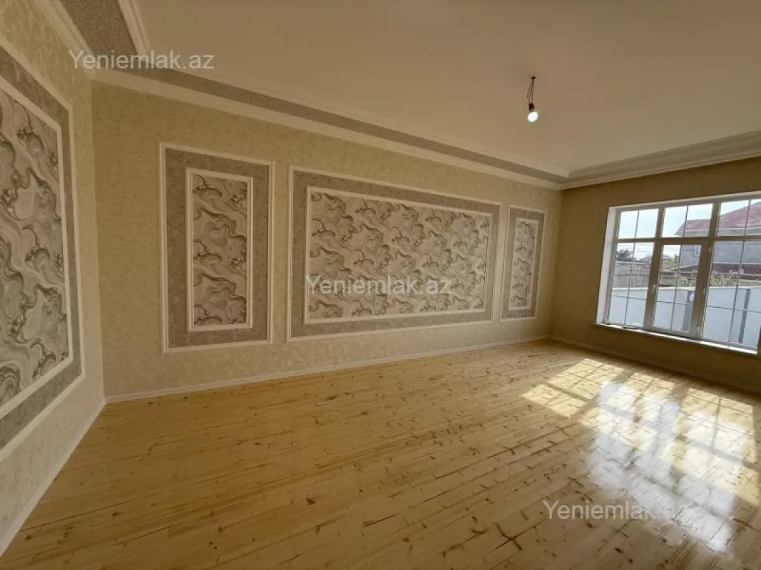 Satılır 4 otaqlı həyət evi 140 m²