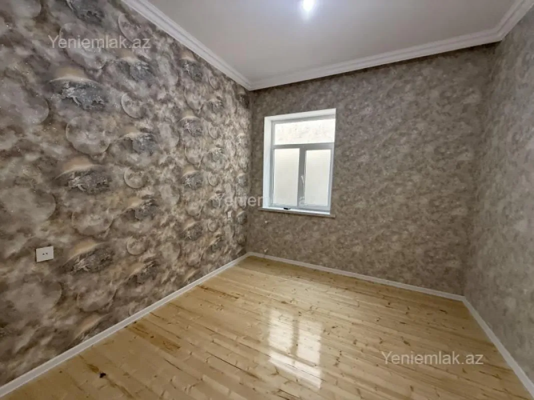 Satılır 4 otaqlı həyət evi 140 m²