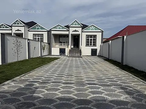 Satılır 4 otaqlı həyət evi 140 m²