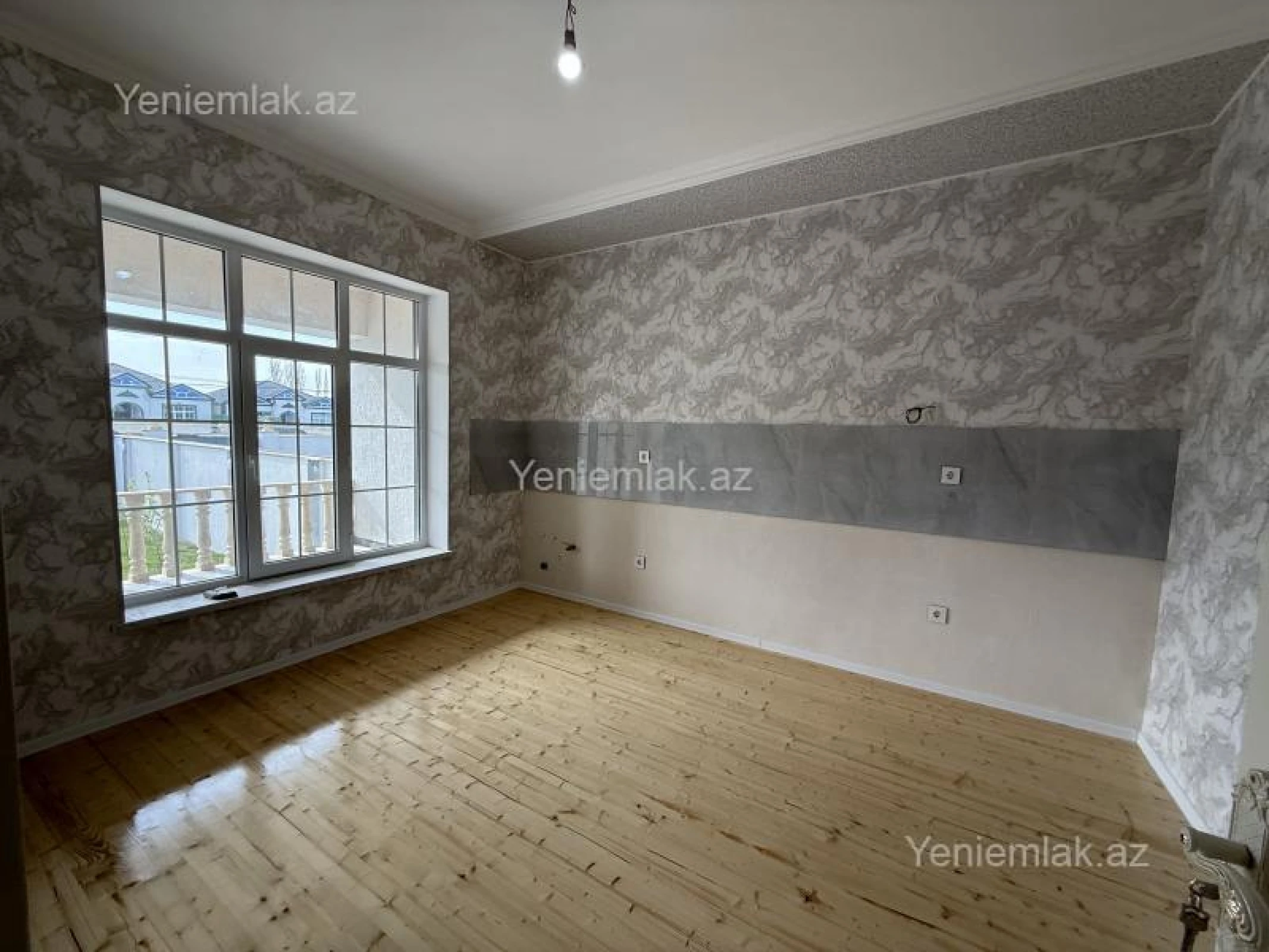 Satılır 4 otaqlı həyət evi 140 m²
