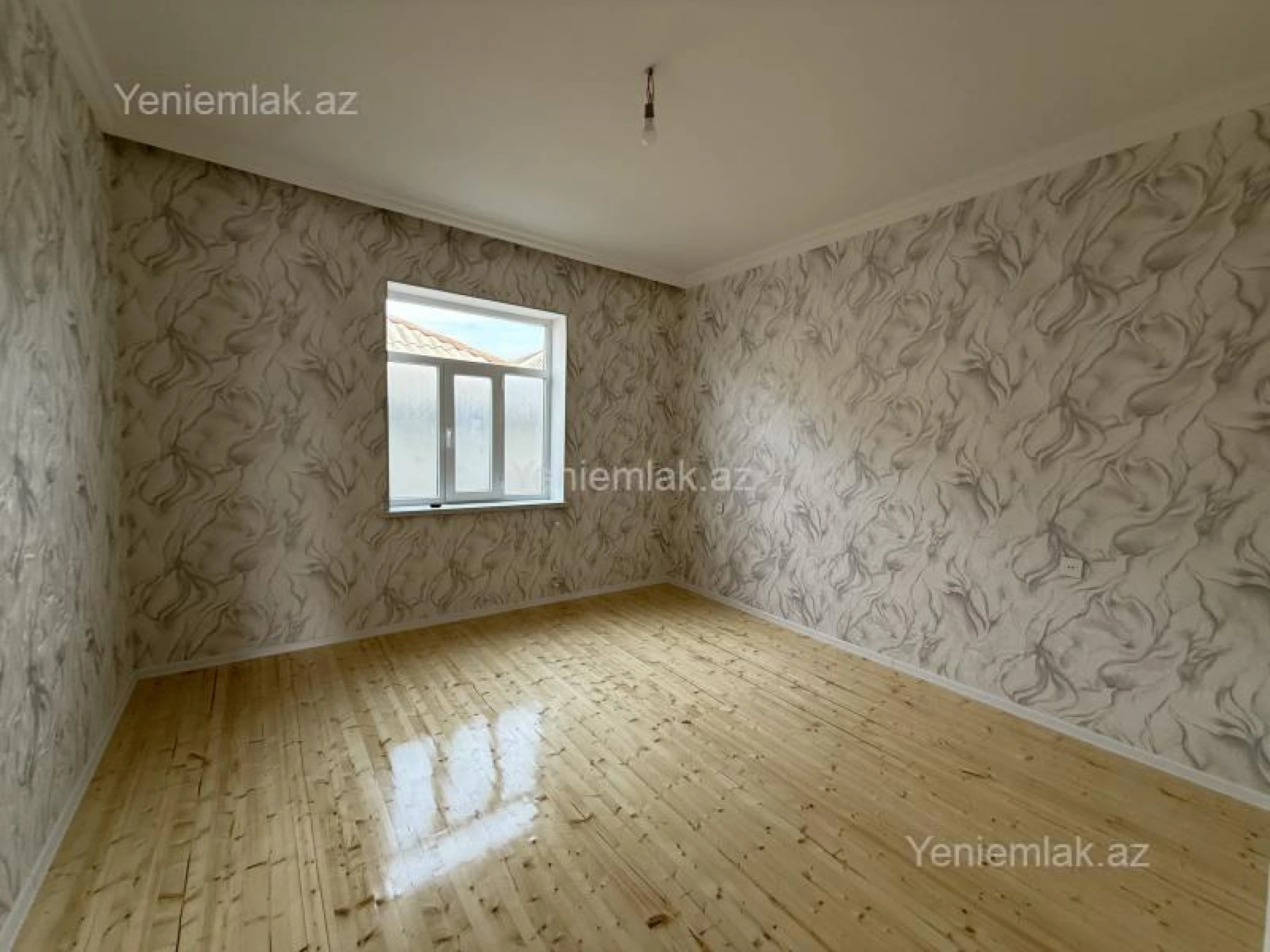 Satılır 4 otaqlı həyət evi 140 m²