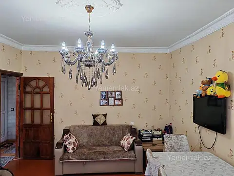 Satılır 2 otaqlı köhnə tikili 62 m² — Sumqayıt, 9-cu mikrorayon 2 otaq 62.00 m²