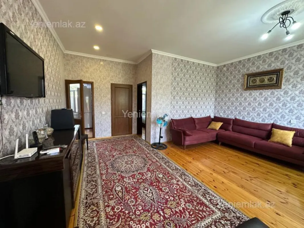 Satılır 5 otaqlı həyət evi 120 m²