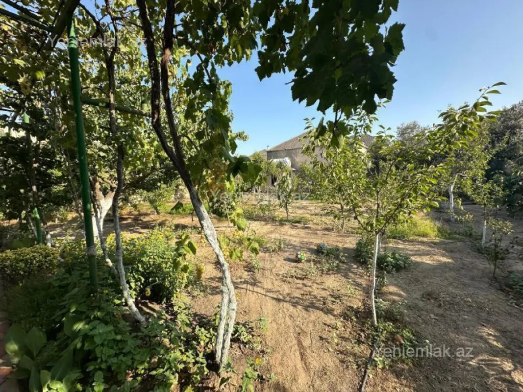 Satılır 5 otaqlı həyət evi 120 m²