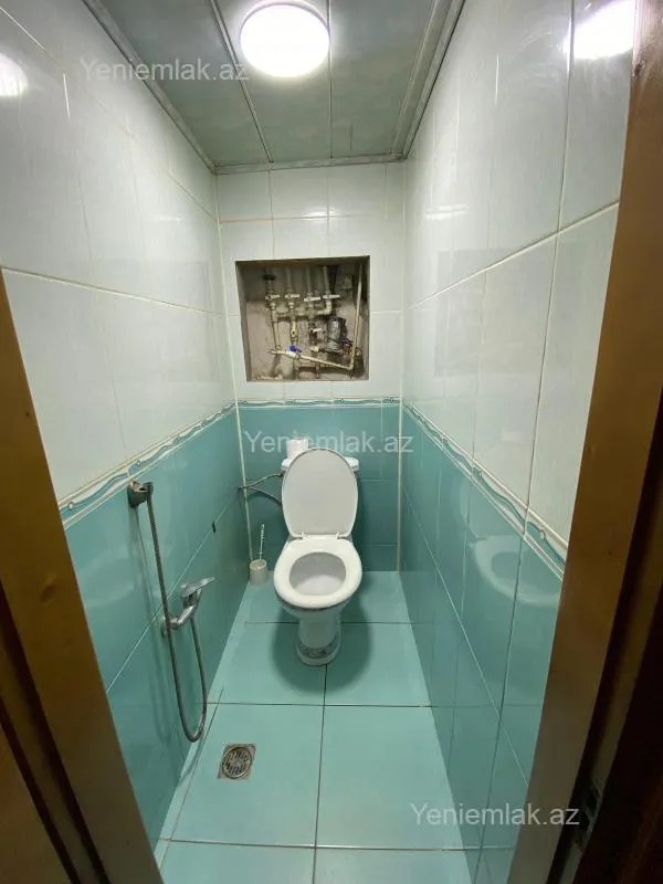 Satılır 3 otaqlı köhnə tikili 80 m²