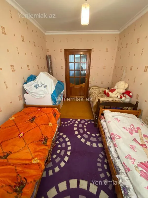 Satılır 3 otaqlı köhnə tikili 80 m²