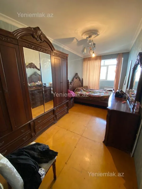 Satılır 3 otaqlı köhnə tikili 80 m²