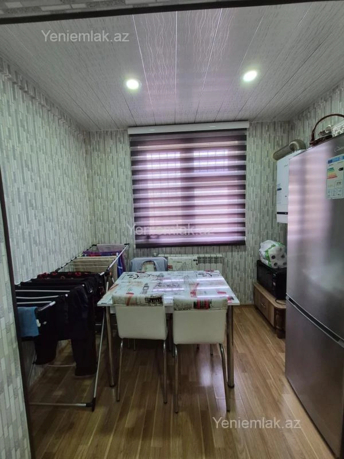 Satılır 2 otaqlı köhnə tikili 50 m²