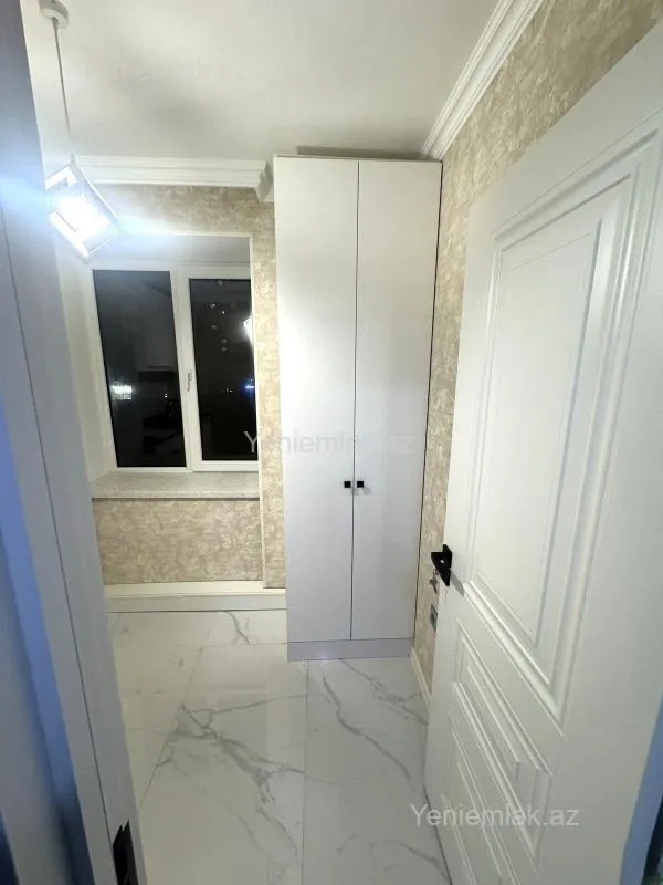 Satılır 2 otaqlı köhnə tikili 60 m²