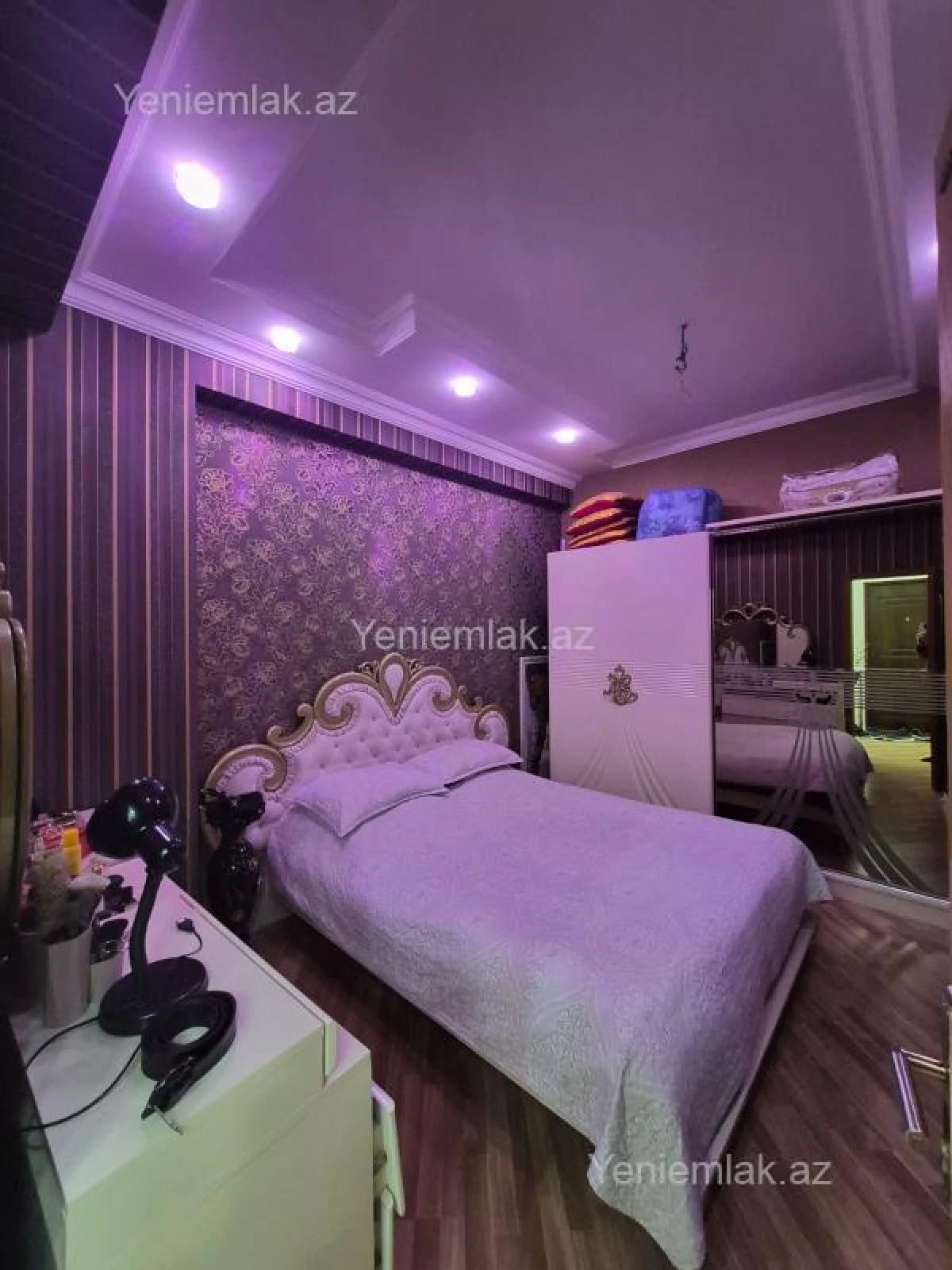 Satılır 2 otaqlı yeni tikili 72 m²