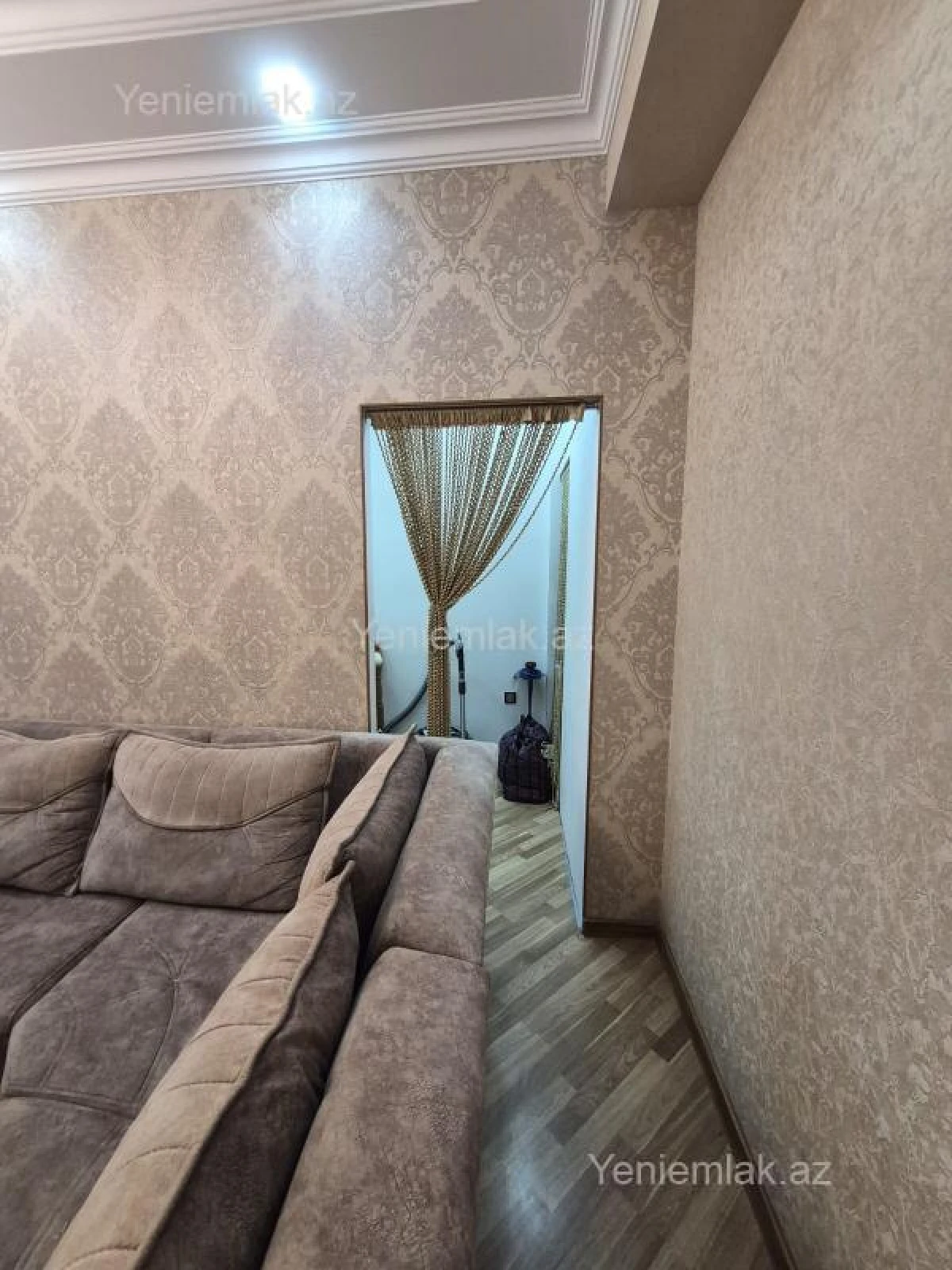 Satılır 2 otaqlı yeni tikili 72 m²