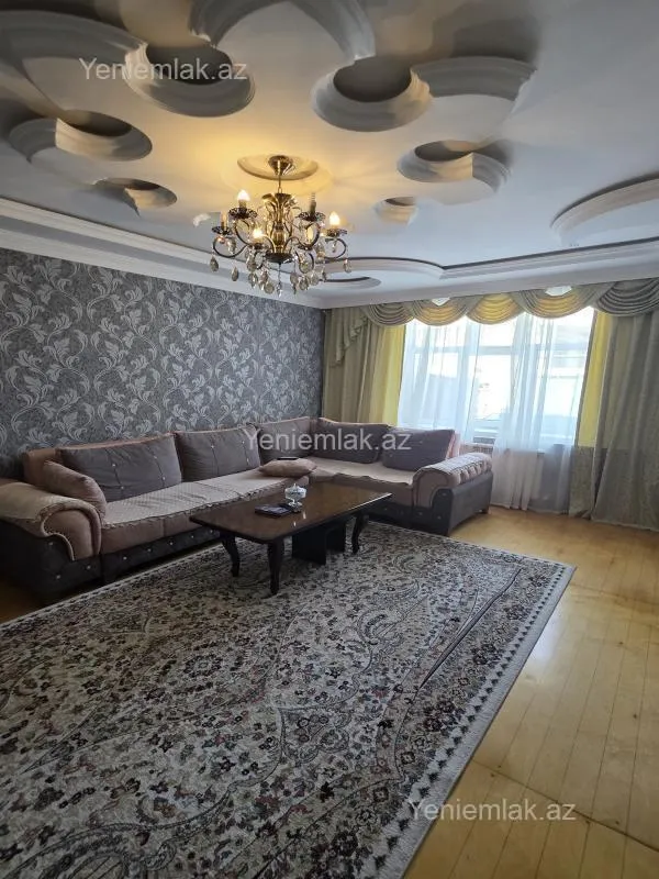 Satılır 5 otaqlı həyət evi 165 m²