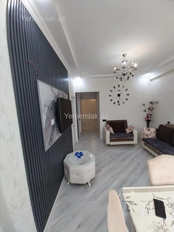 Satılır 2 otaqlı yeni tikili 70 m²