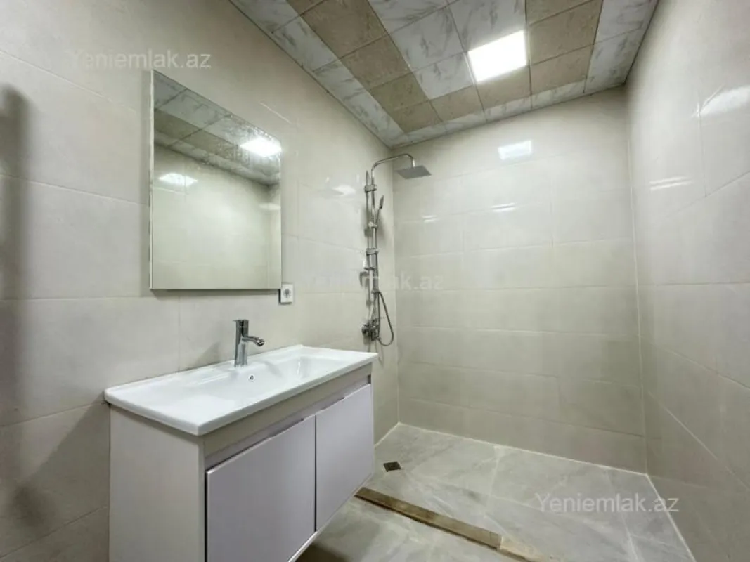 Satılır 2 otaqlı yeni tikili 81.29 m²